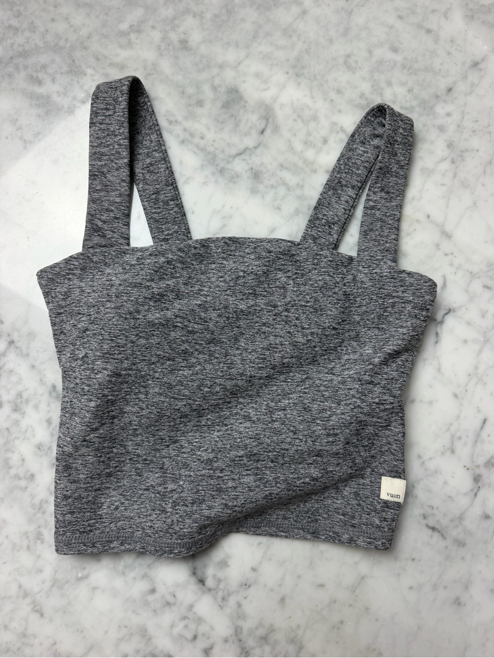 Vuori Heather Gray Ribbed Crop Tank